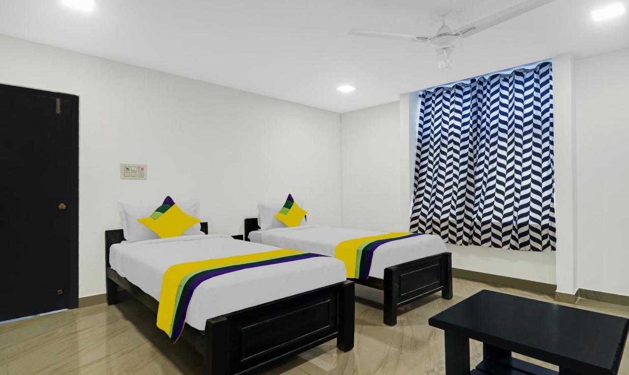 Itsy By Treebo - Lg Grand Inn Hyderabad Eksteriør billede